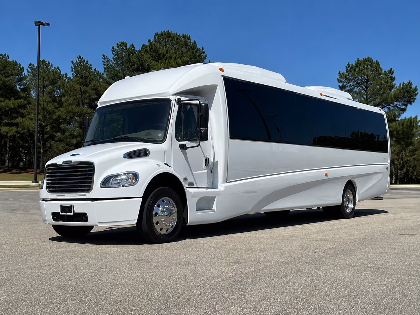 bachelor and bachelorette party bus rentals in troy michigan