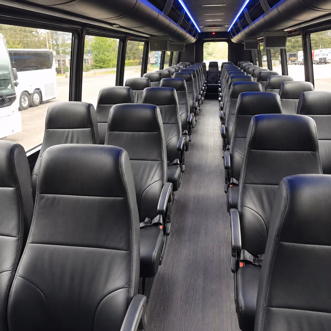 easily book transportation for your next airport transfer 1