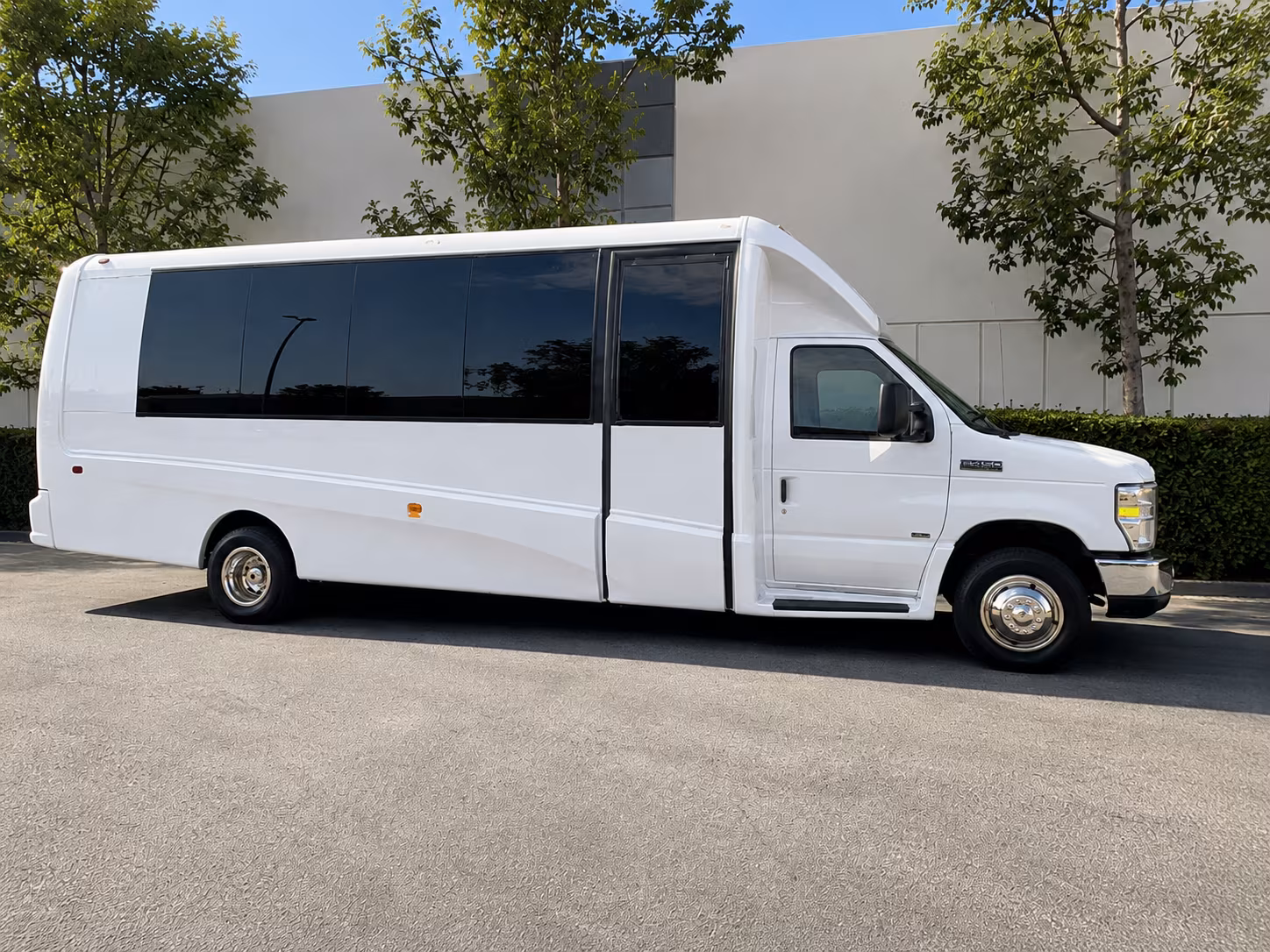 easily book transportation for your next corporate event 3