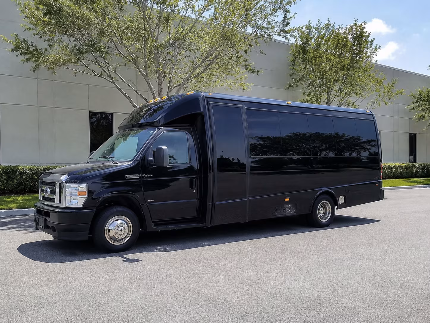 easily book transportation for your next prom 5