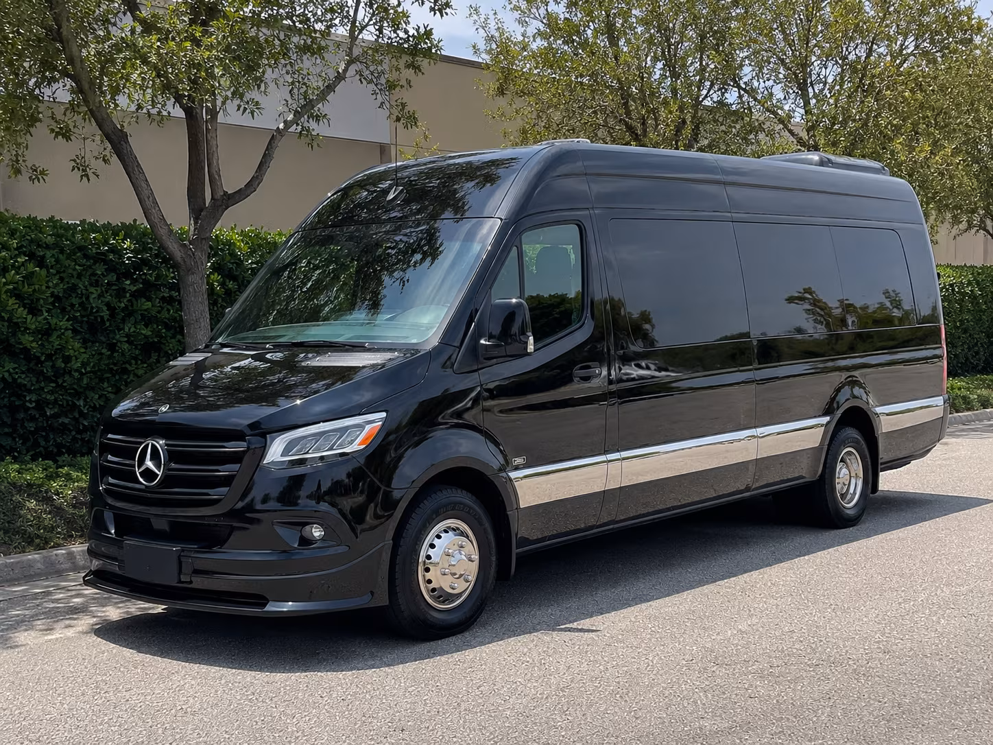 easily book transportation for your next wedding 1
