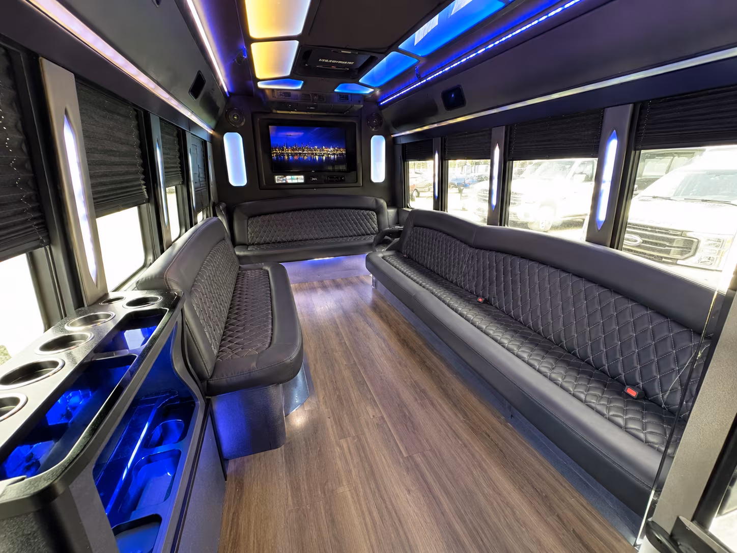 party buses to detroit red wings and pistons games at little caesars arena