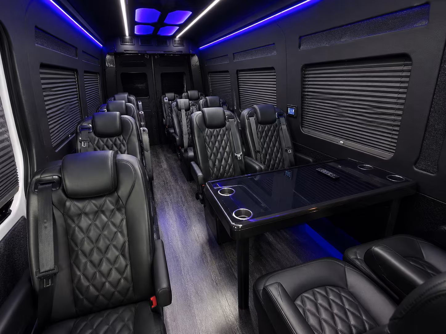 sprinter van shuttle bus transfers to oakland county international airport ptk